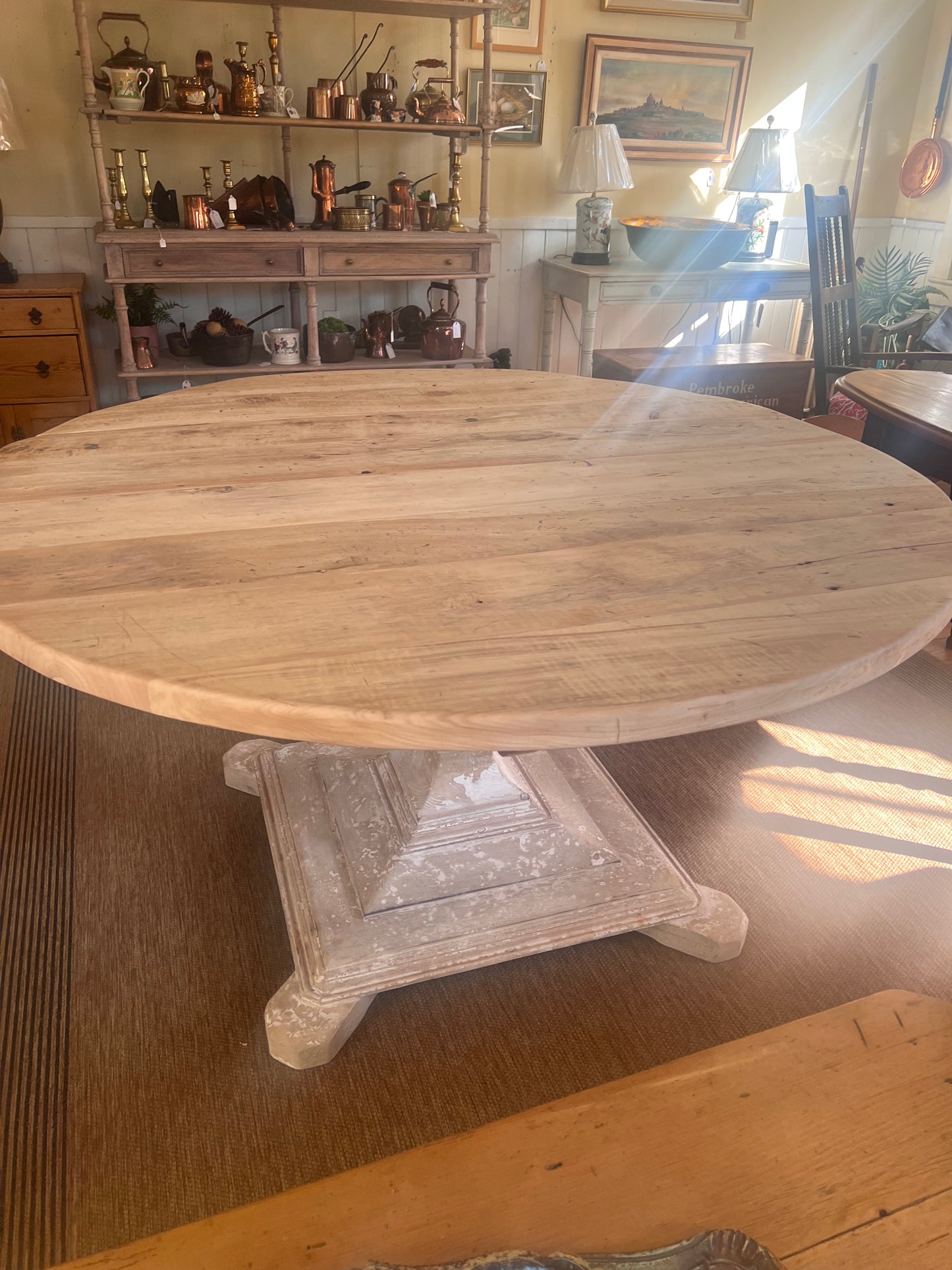 Round Pedestal Dining Table