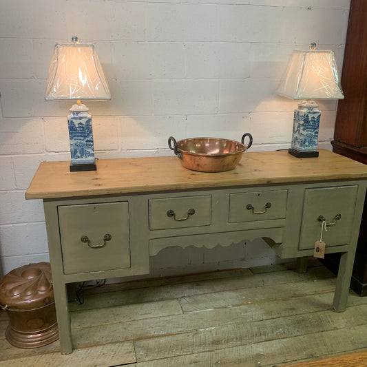 Painted Pine Server