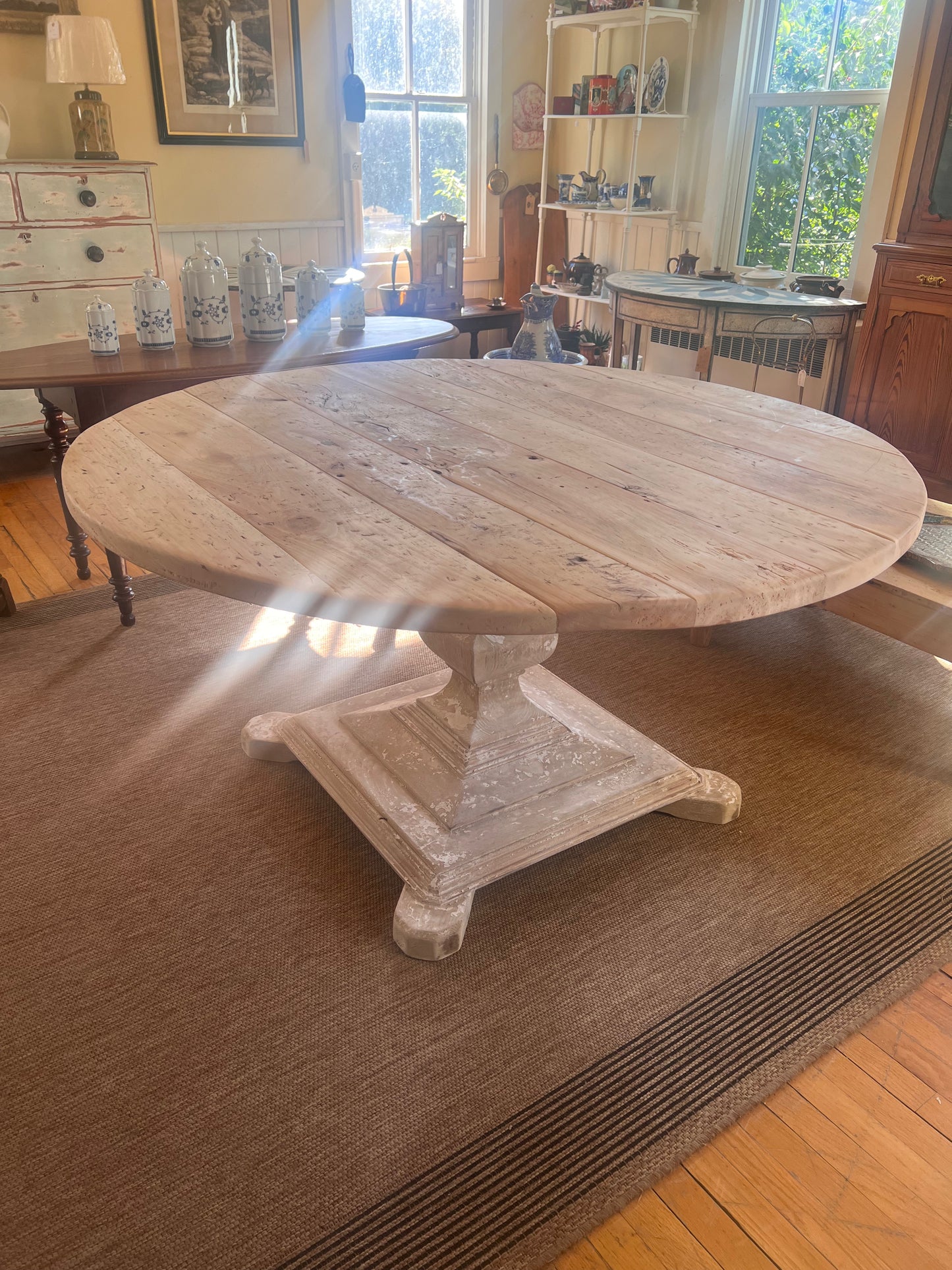 Round Pedestal Dining Table
