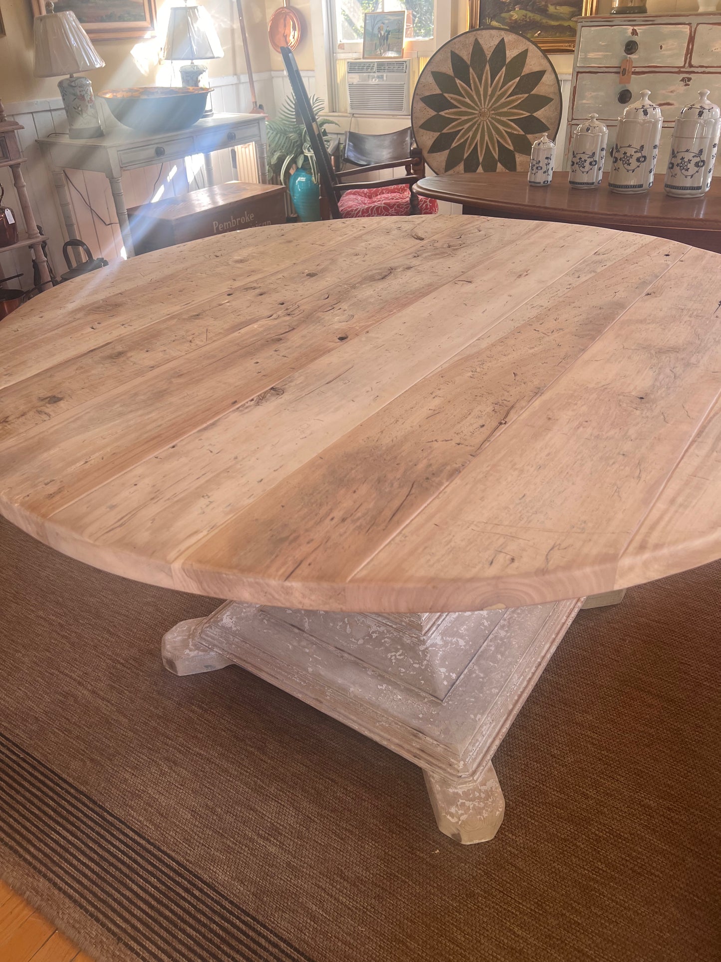Round Pedestal Dining Table