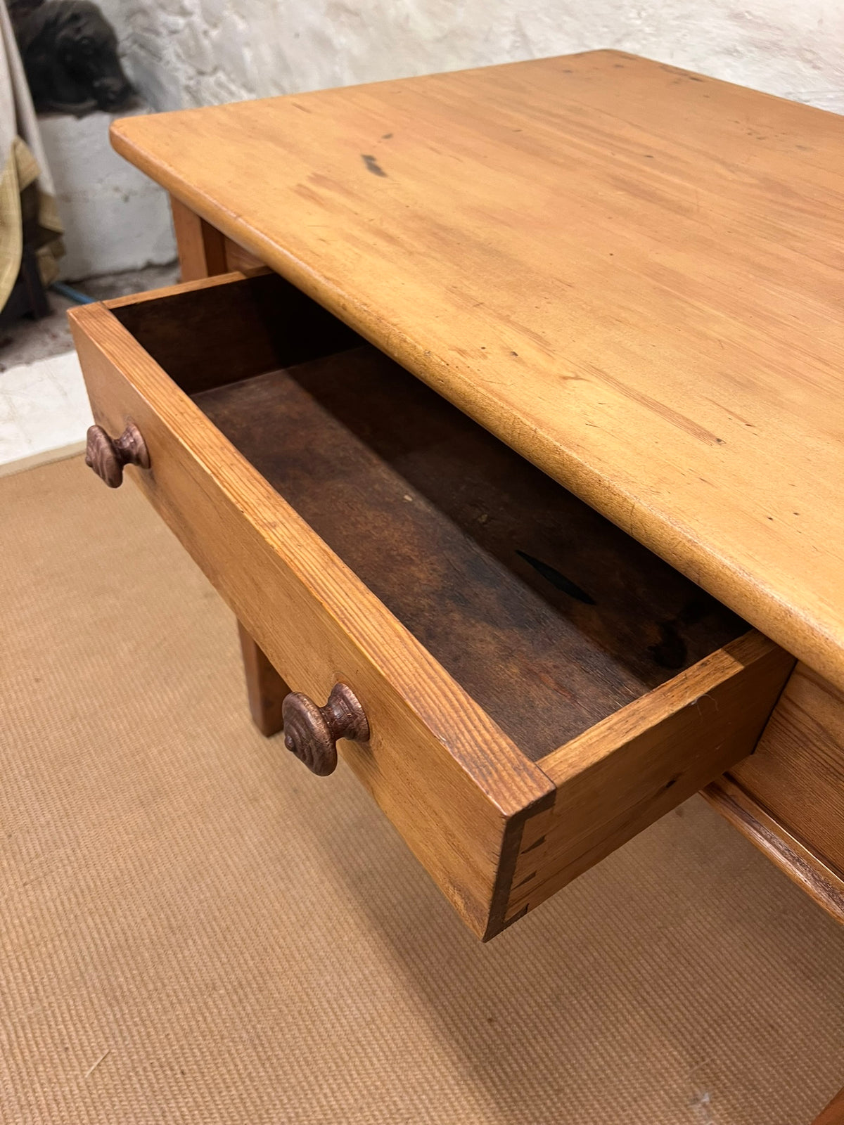 Antique Pine Table-RM 266