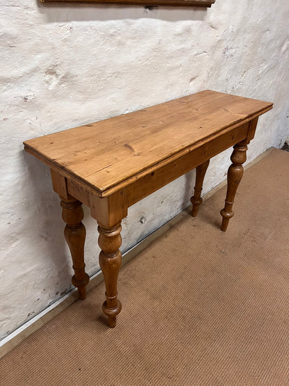 Pine Side Table-RM 272