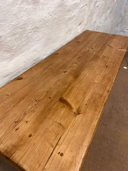 Pine Side Table-RM 272