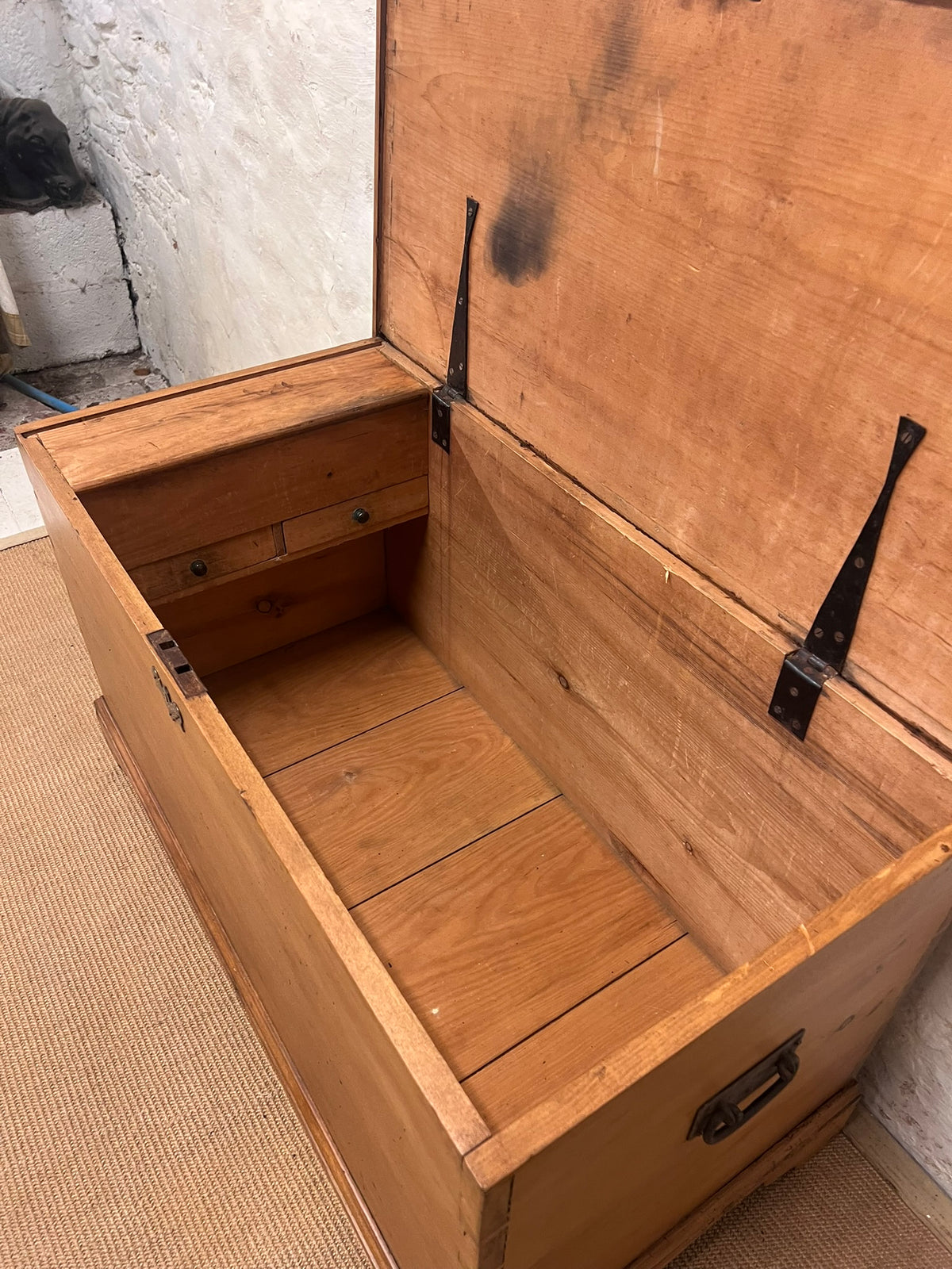 Pine Blanket Box-RM 281