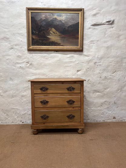 Pine Chest- RM 282
