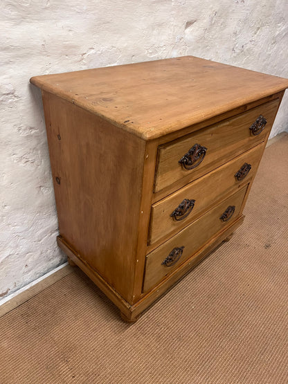Pine Chest- RM 282
