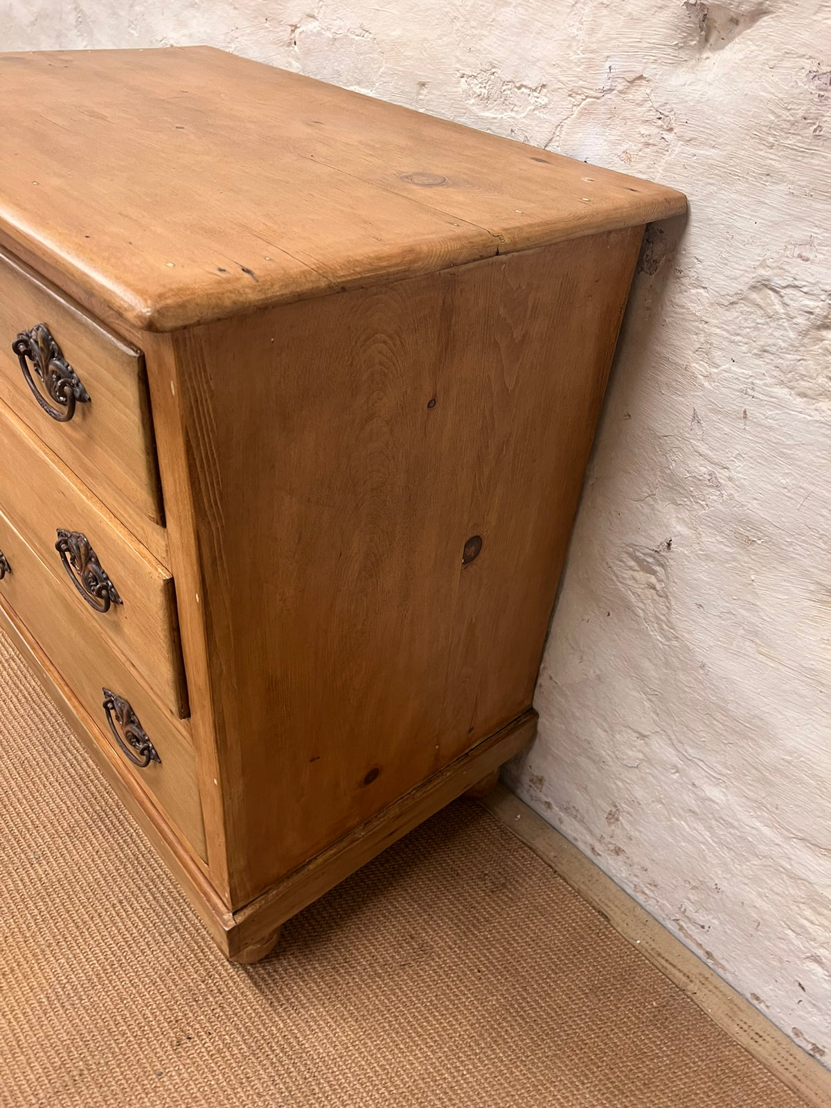 Pine Chest- RM 282