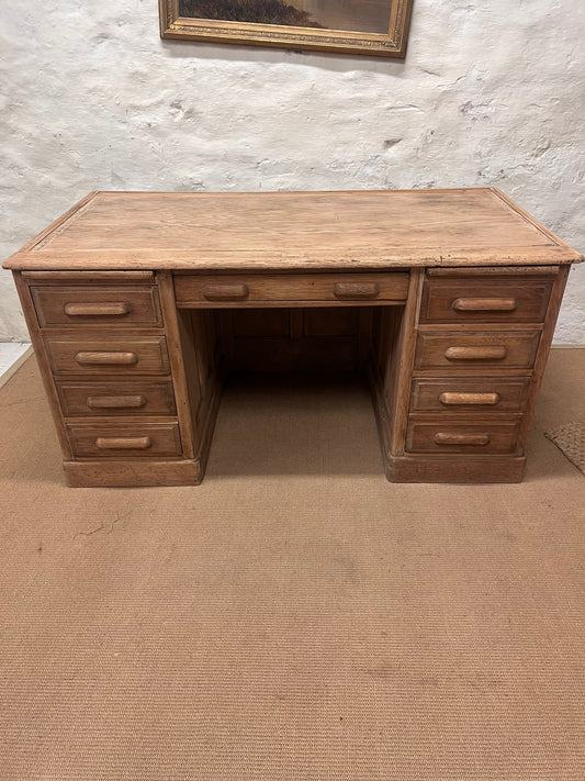 Pedestal Desk-RM 285
