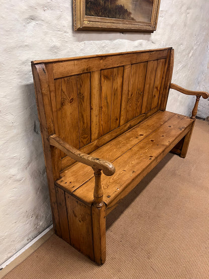 Antique Welsh Bench-RM 292