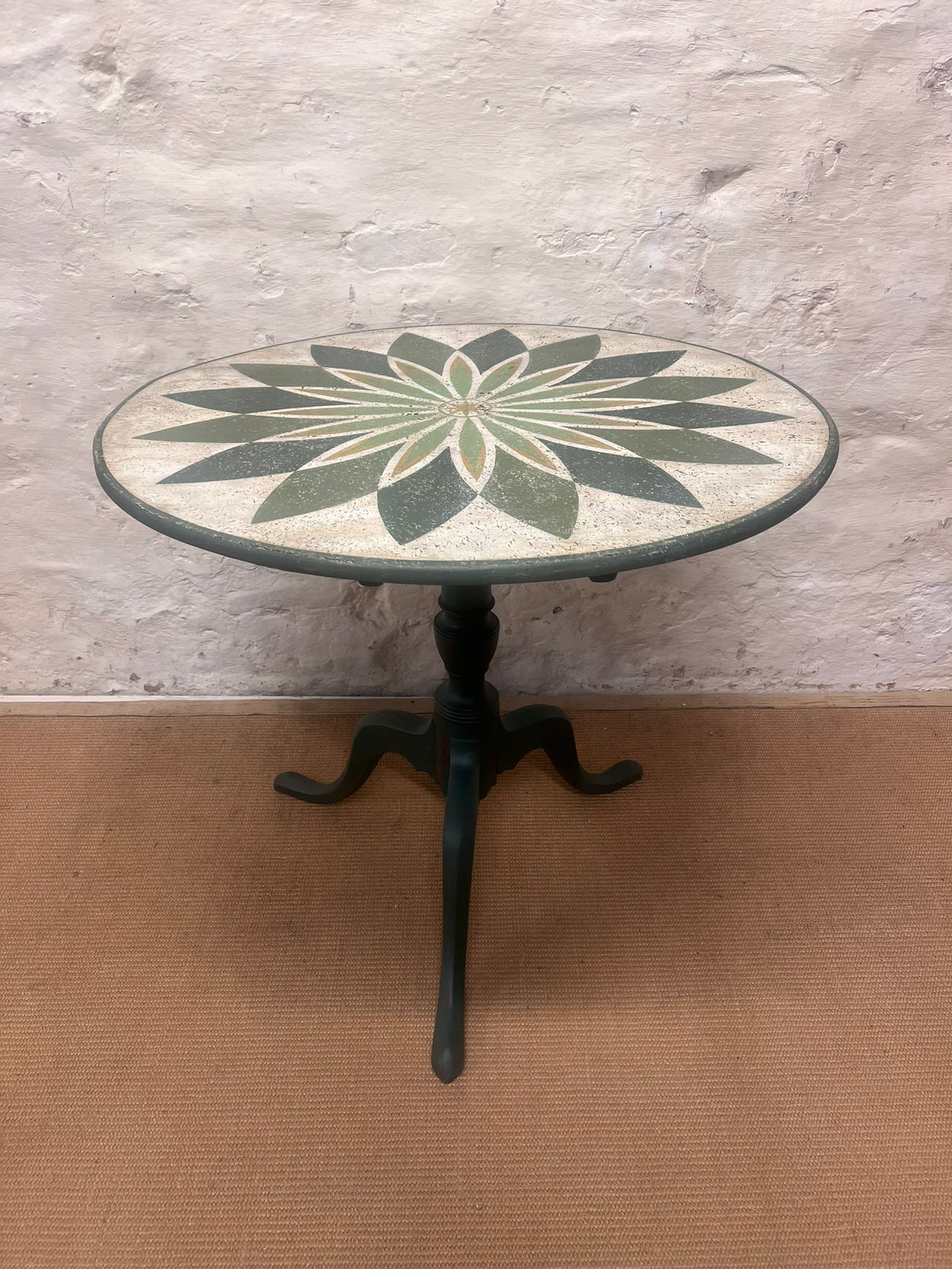 Antique Tilt Top Table-RM 294