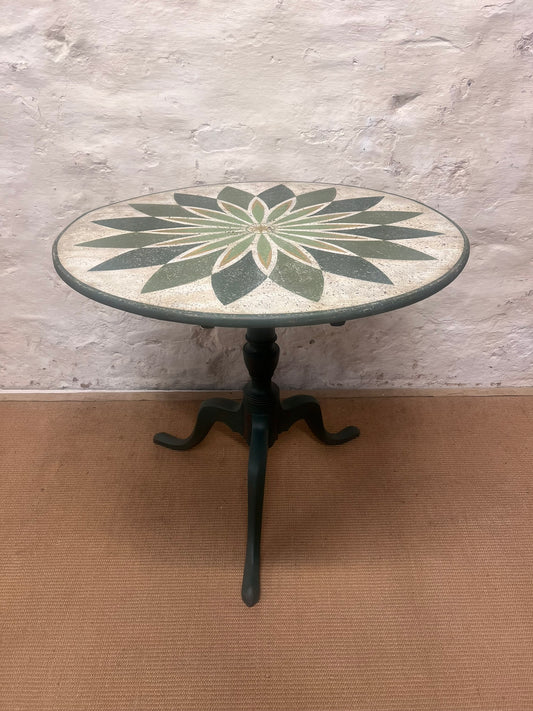 Antique Tilt Top Table-RM 294