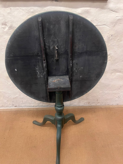 Antique Tilt Top Table-RM 294
