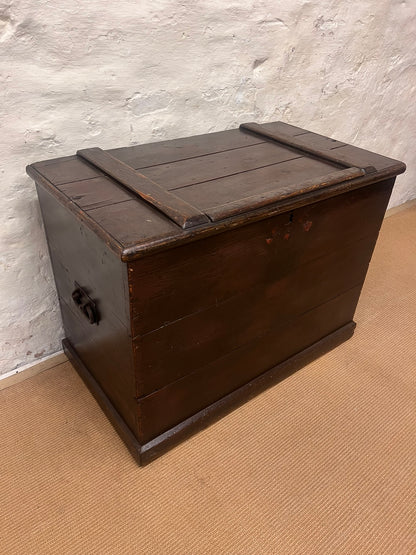 Antique Pine Strongbox chest  RM304