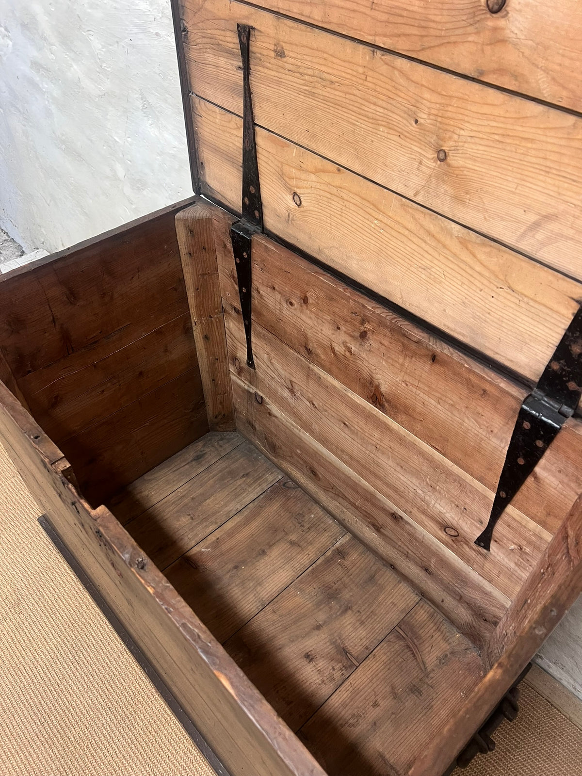 Antique Pine Strongbox chest  RM304