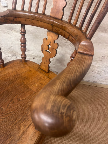 Windsor Arm Chair RM 318