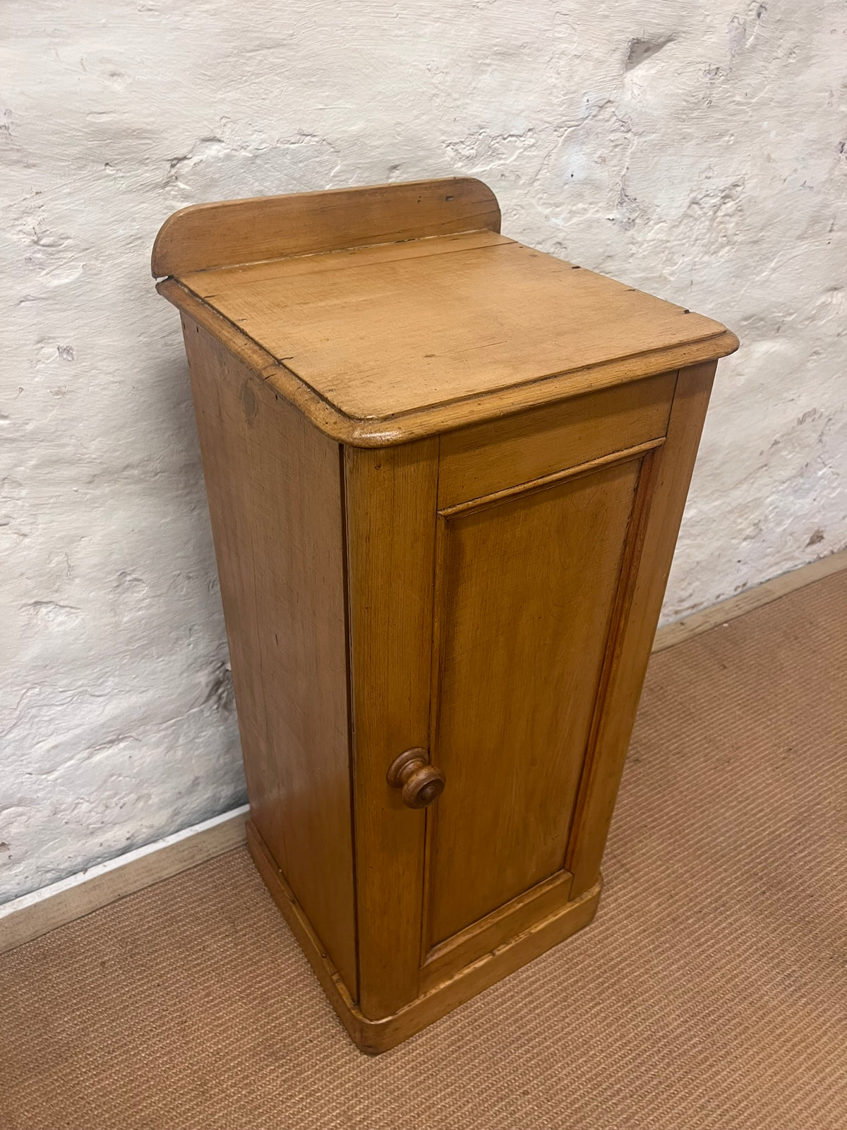 Scottish Antique Pine Bedside Cabinet RM 322
