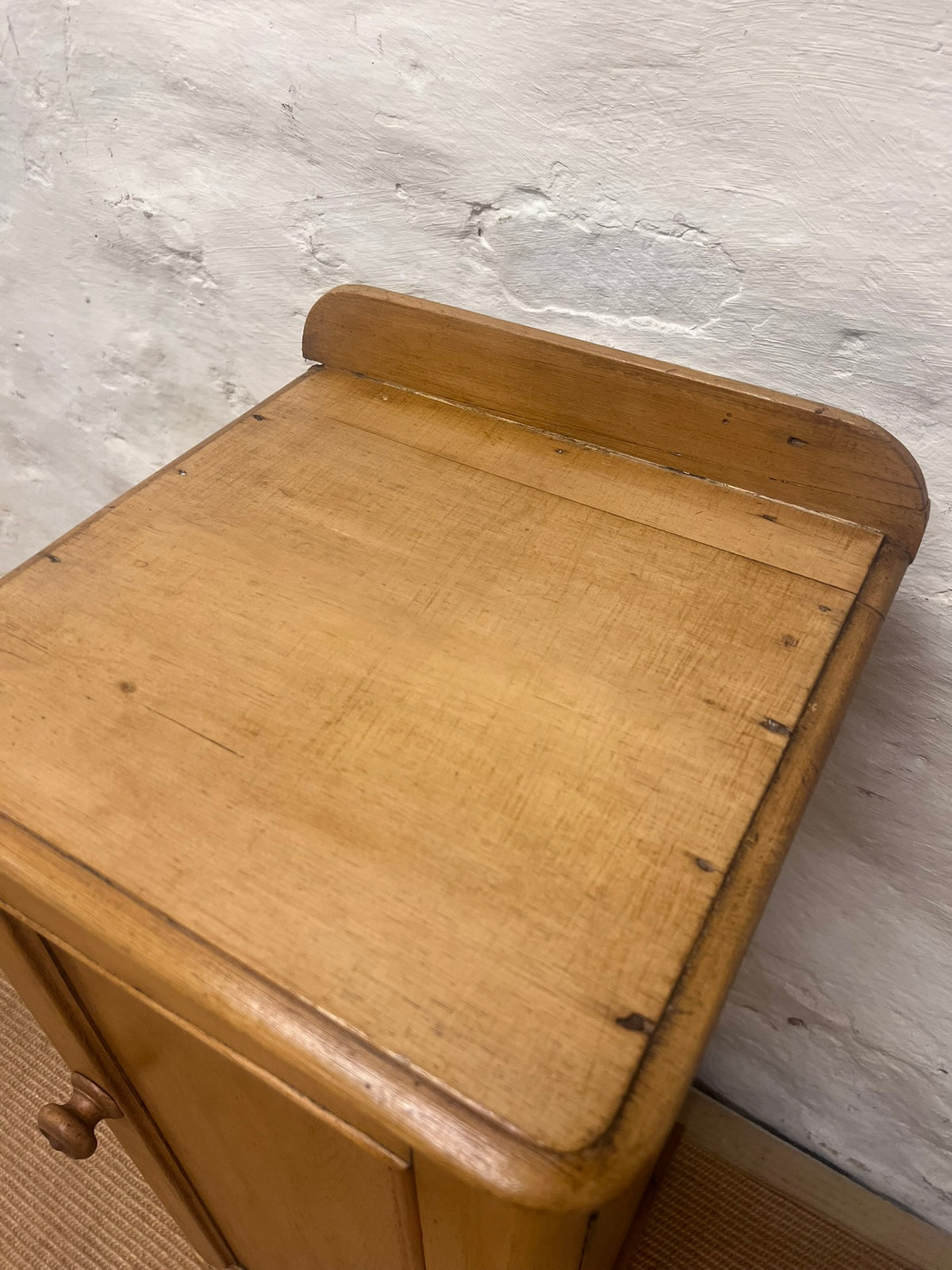 Scottish Antique Pine Bedside Cabinet RM 322