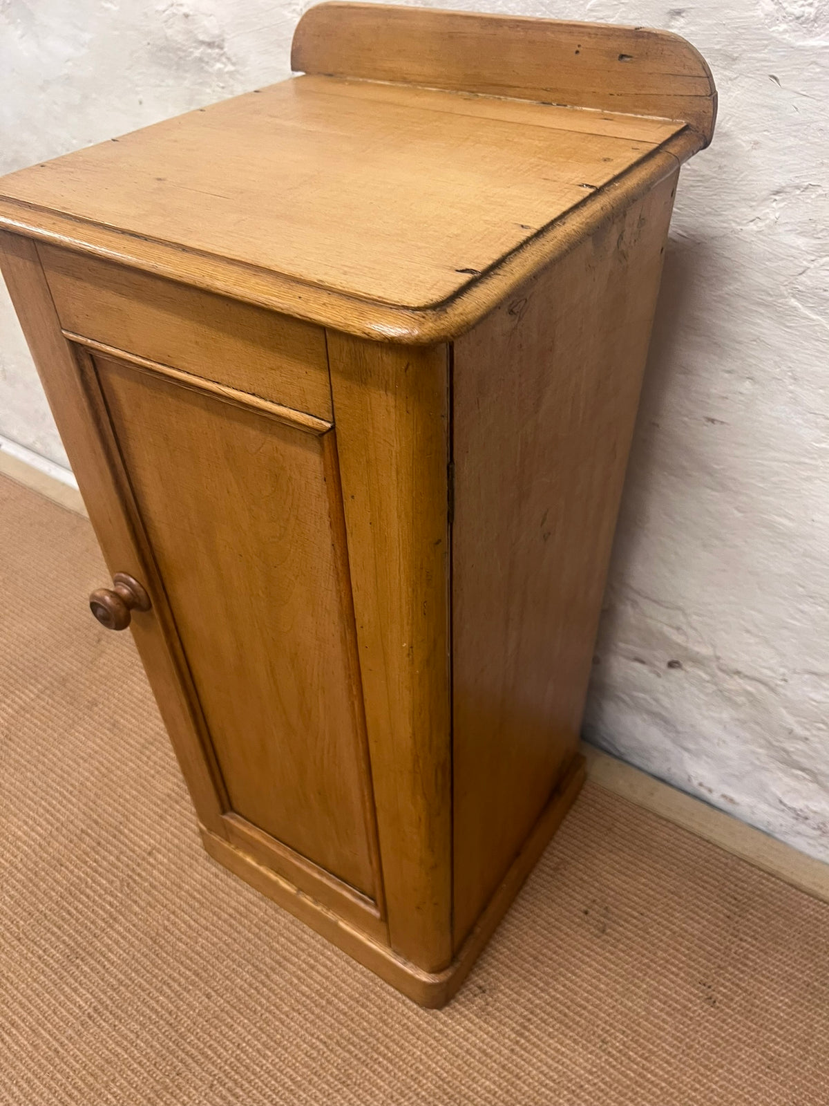Scottish Antique Pine Bedside Cabinet RM 322