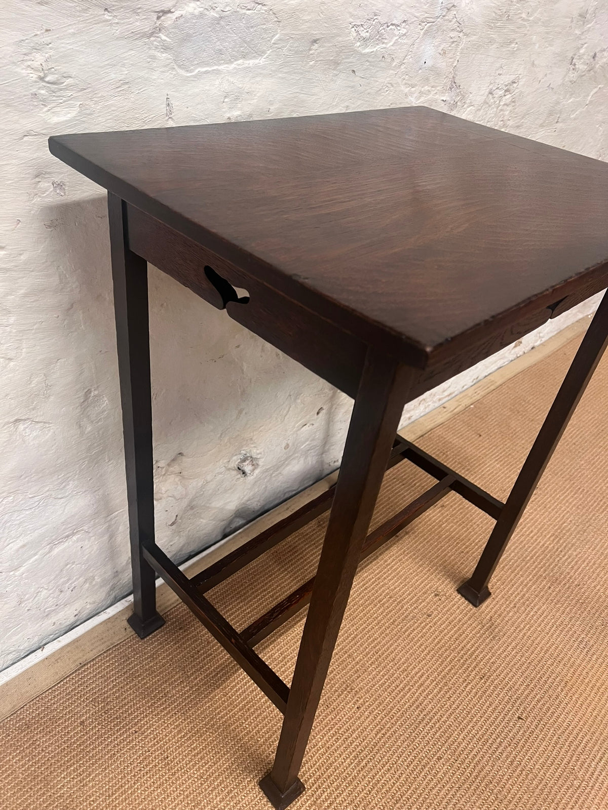 Oak Table RM 324