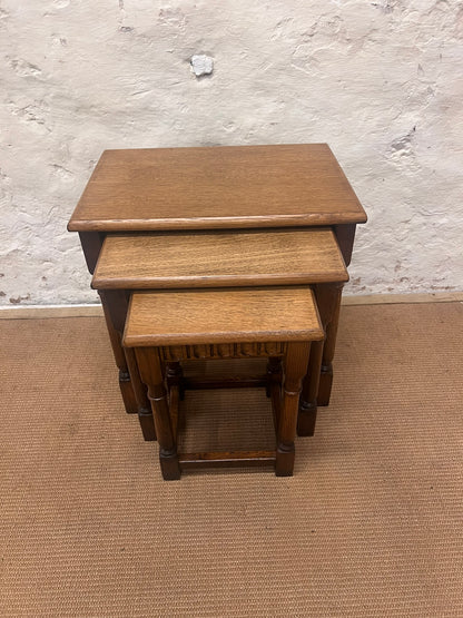 Nest of 3 Oak Tables RM 335