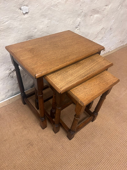 Nest of 3 Oak Tables RM 335