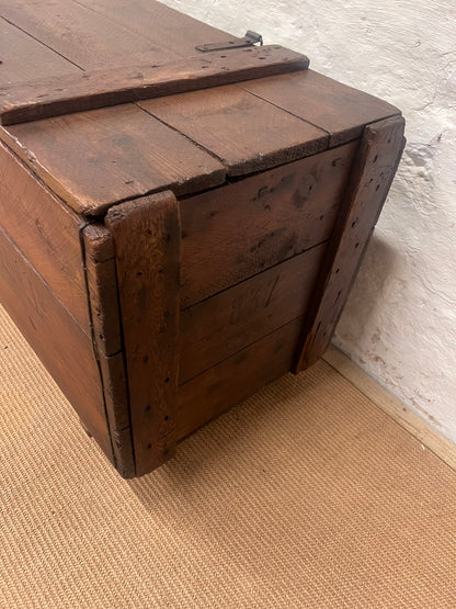 Antique Pine Champagne Trunk RM 337