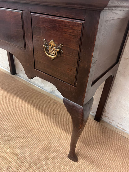 Antique Oak Sever/Sofa/Side Table RM 338