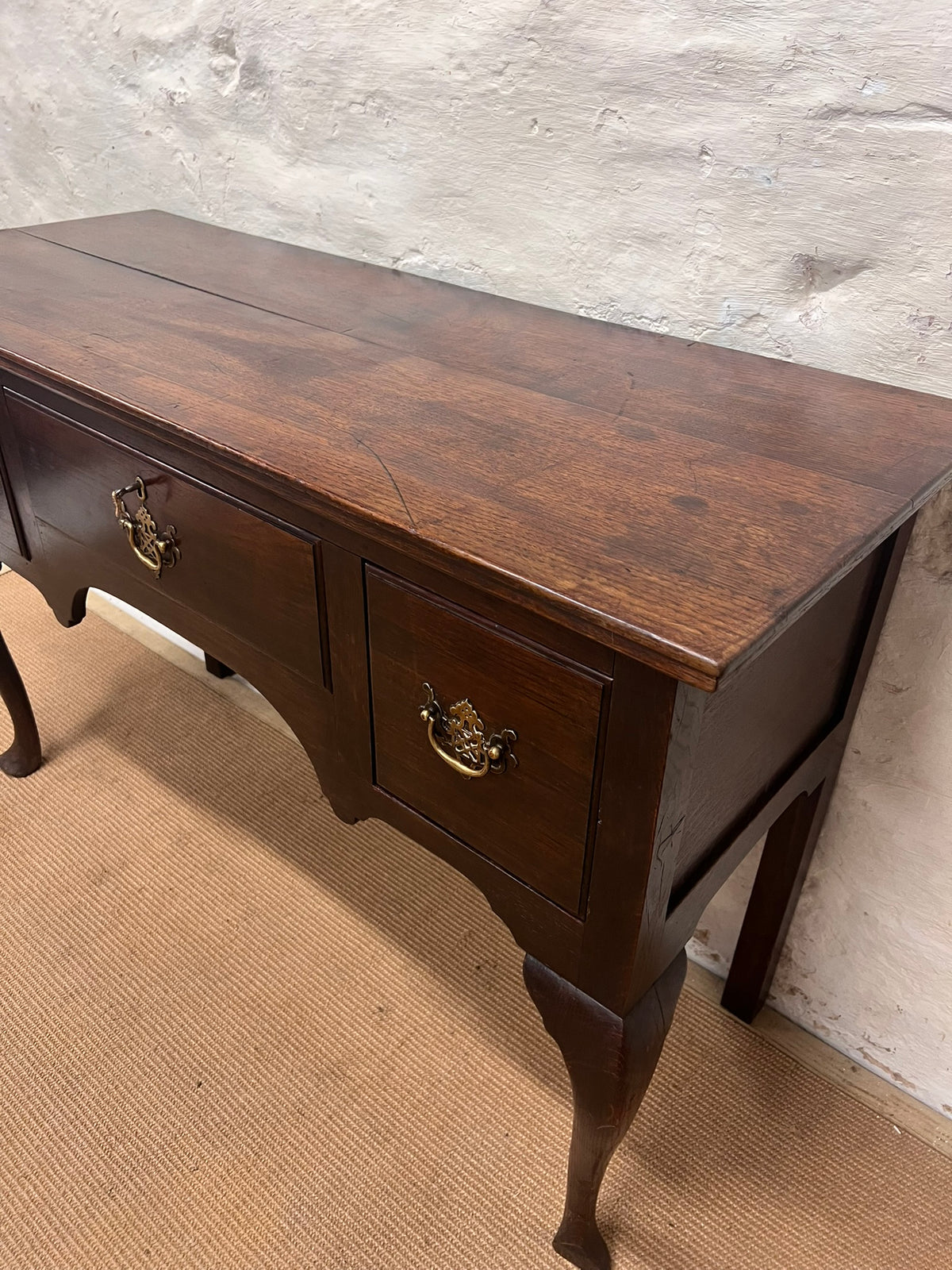 Antique Oak Sever/Sofa/Side Table RM 338