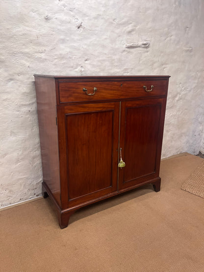 Scottish Antique Mahogany Gentleman's Linen Press Rm 346