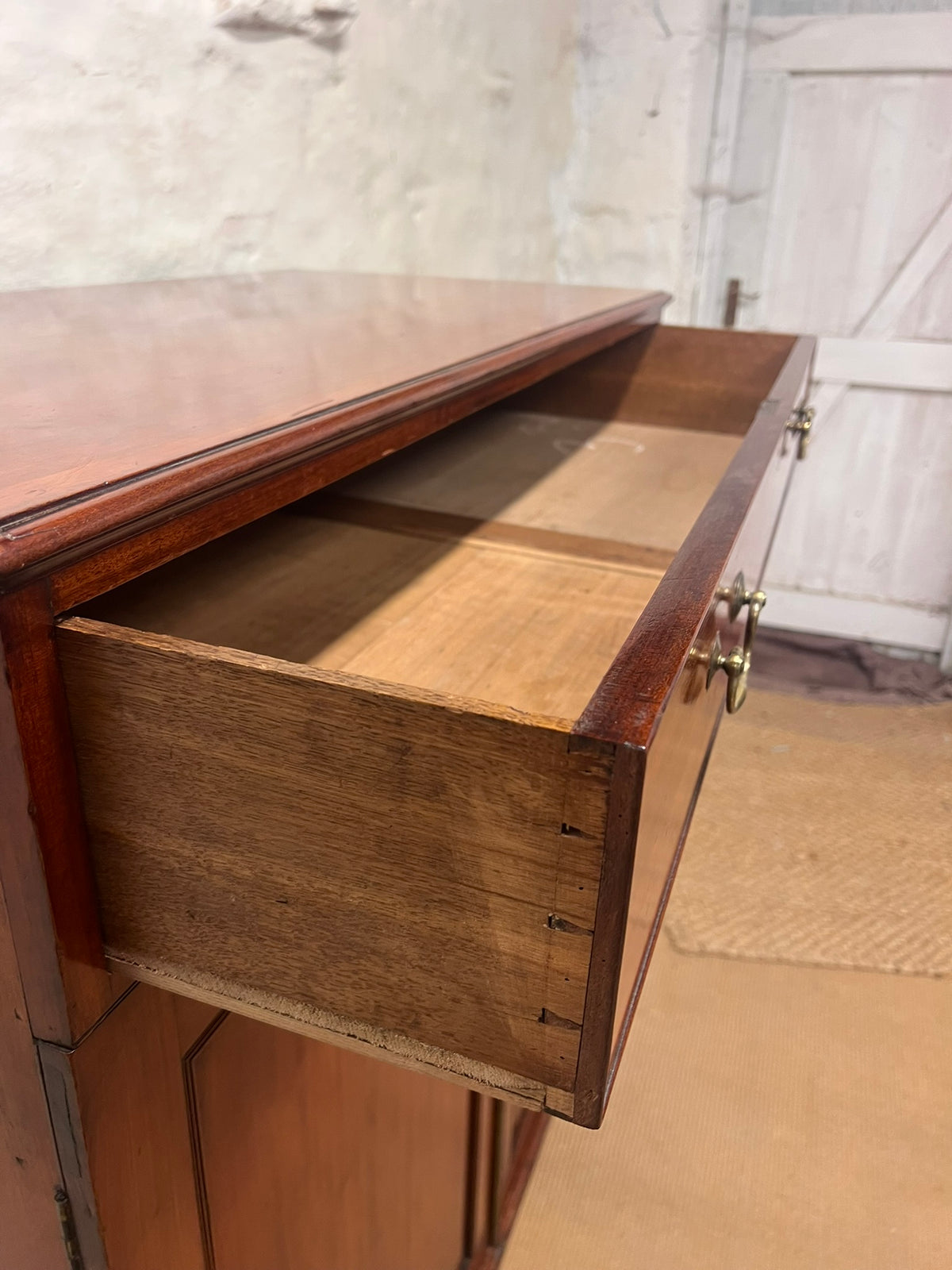 Scottish Antique Mahogany Gentleman's Linen Press Rm 346