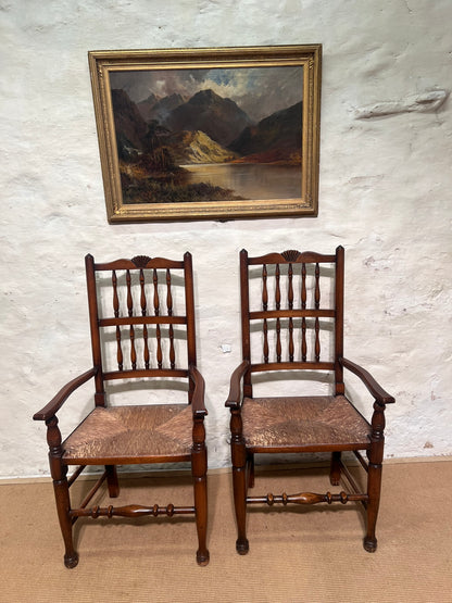Set of 8 Chairs RM 358