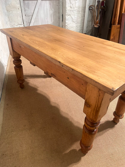 Antique Pine Table   RM 361