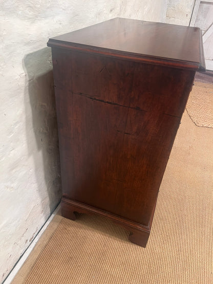 Antique Mahogany Chest of Drawers RM 364