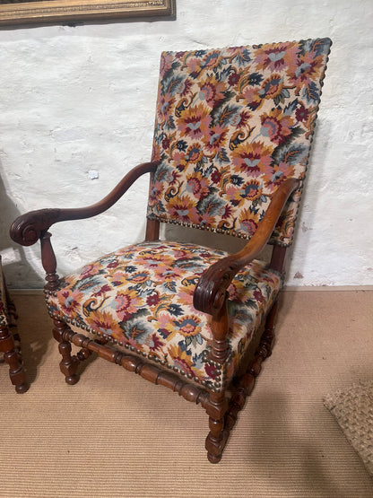 Pair of French walnut Fauteuil Arm Chairs   RM 366