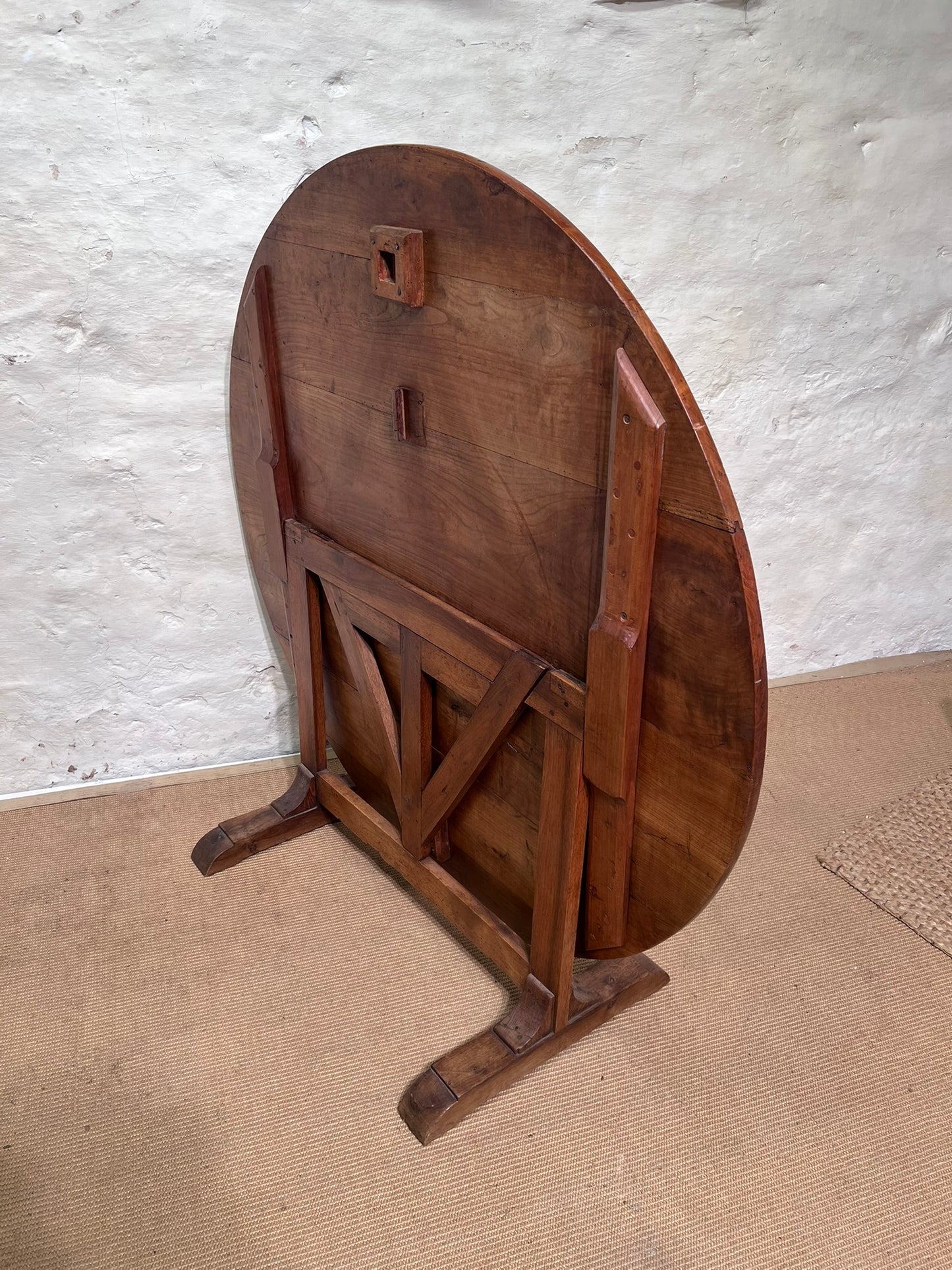 Antique Cherry Vendange Table