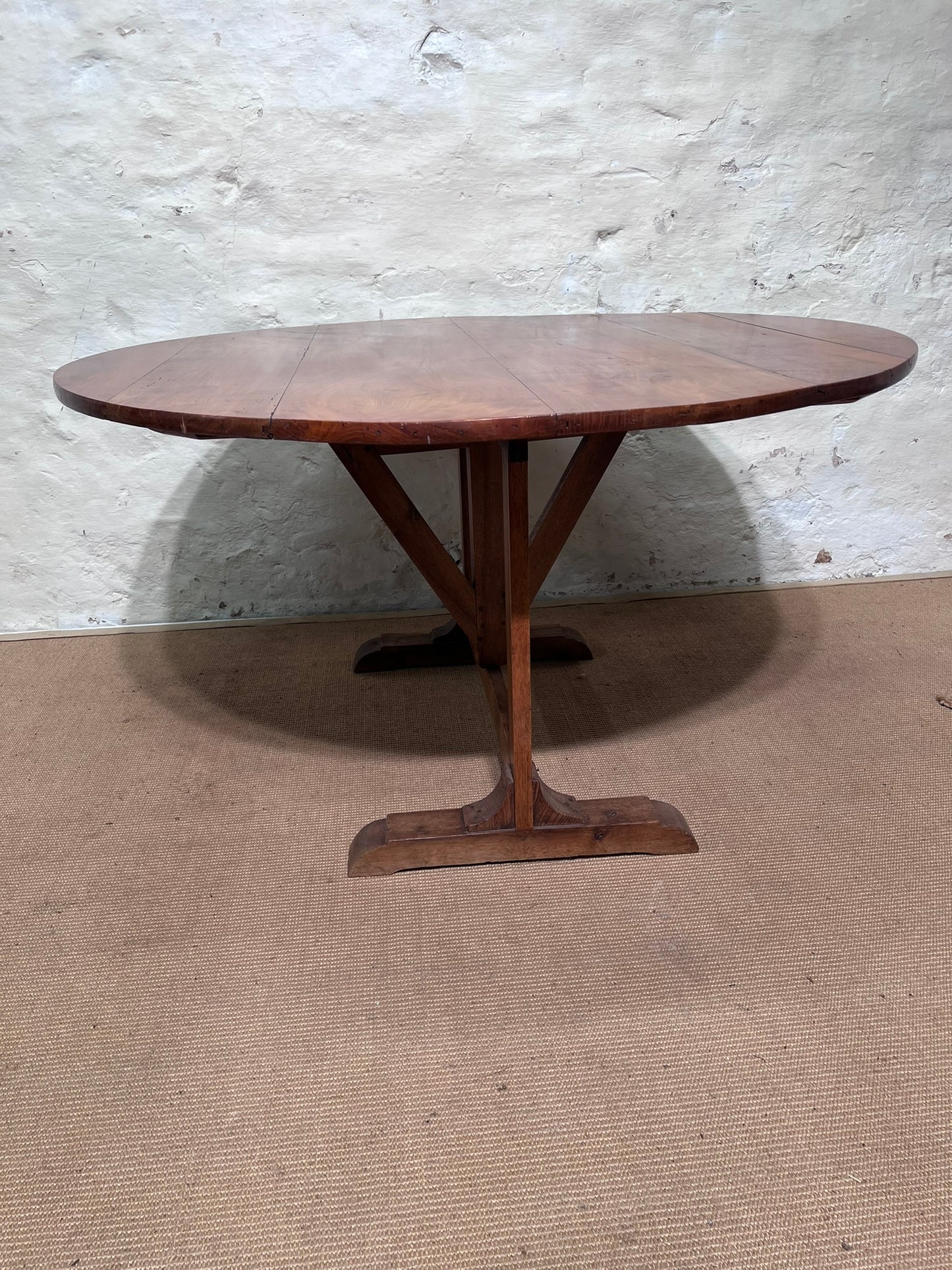 Antique Cherry Vendange Table